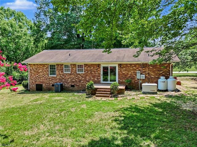 255 Pilotview Loop, Madison, NC 27025