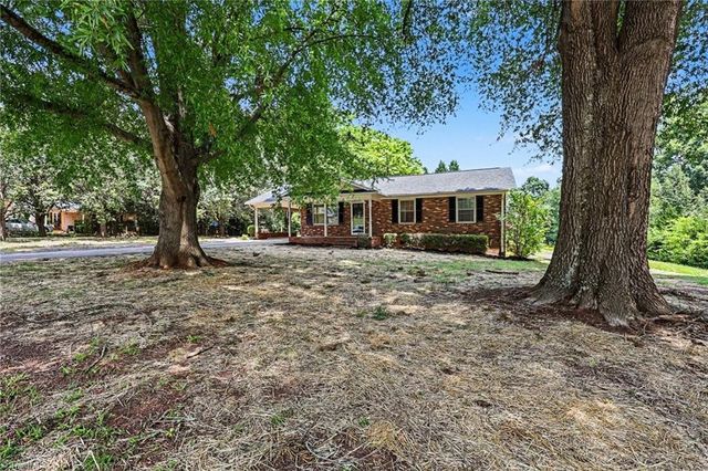 255 Pilotview Loop, Madison, NC 27025