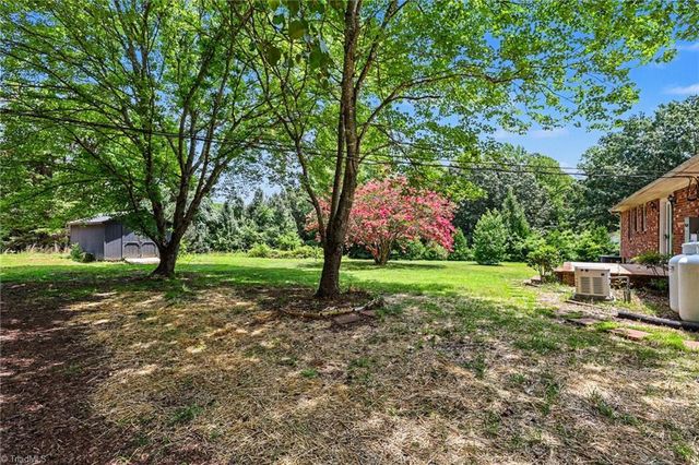 255 Pilotview Loop, Madison, NC 27025