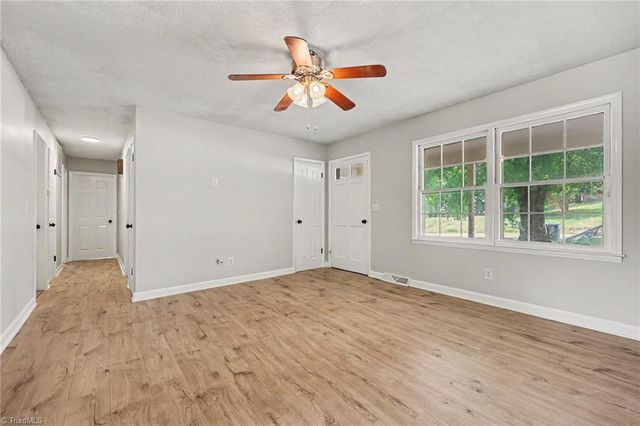 255 Pilotview Loop, Madison, NC 27025