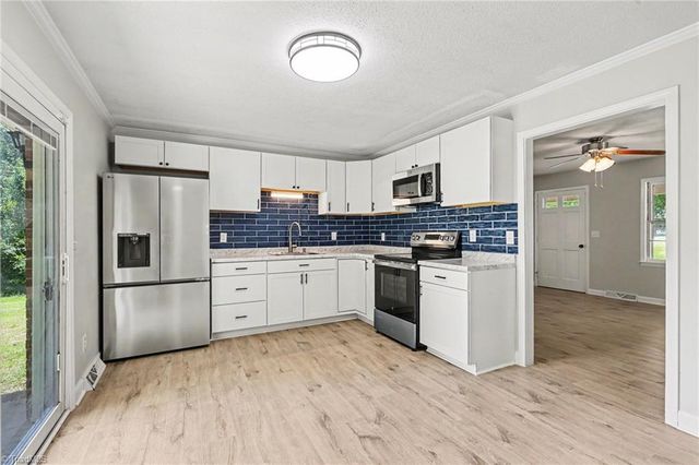 255 Pilotview Loop, Madison, NC 27025