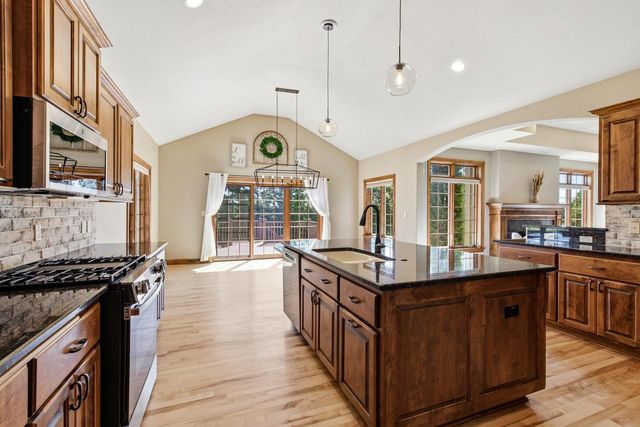 7306 S Stone Hedge DRIVE, Franklin, WI 53132