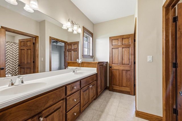 7306 S Stone Hedge DRIVE, Franklin, WI 53132