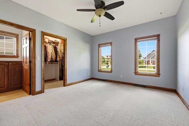 7306 S Stone Hedge DRIVE, Franklin, WI 53132