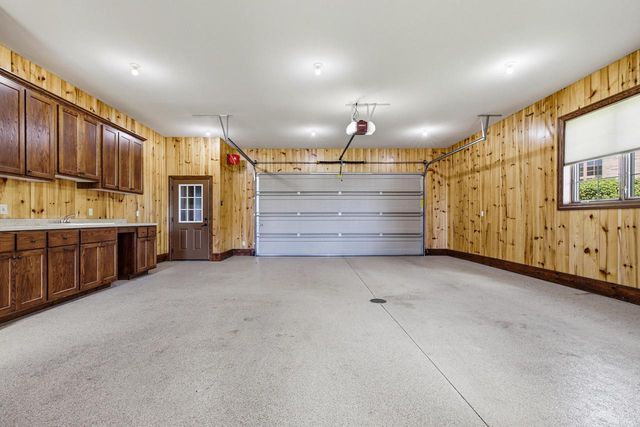7306 S Stone Hedge DRIVE, Franklin, WI 53132