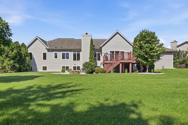 7306 S Stone Hedge DRIVE, Franklin, WI 53132