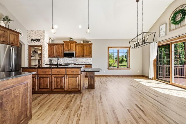 7306 S Stone Hedge DRIVE, Franklin, WI 53132