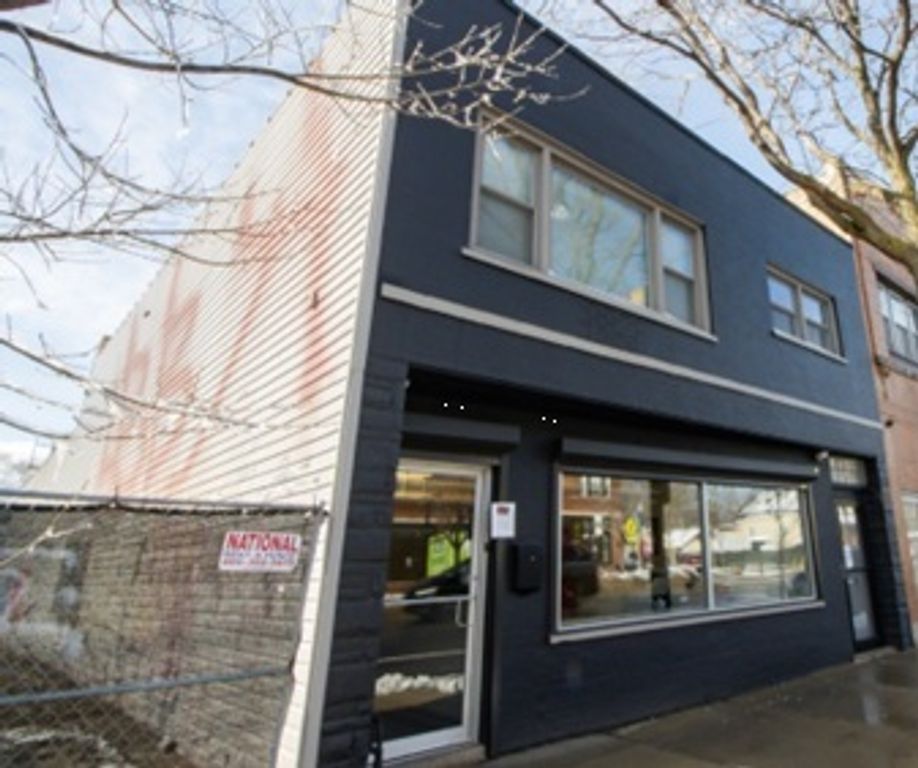 2919 W Irving Park Road, Chicago, IL 60618