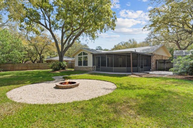 665 Saint Lucia Cove, Niceville, FL 32578
