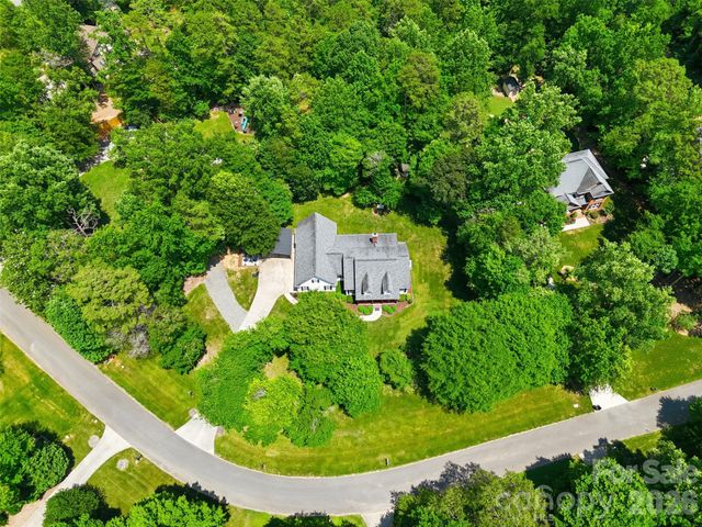 2230 Wedgewood Drive, Matthews, NC 28104