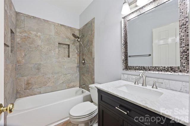 2230 Wedgewood Drive, Matthews, NC 28104