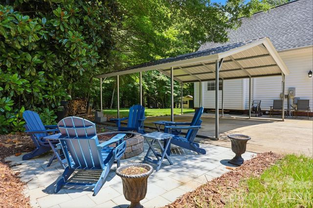 2230 Wedgewood Drive, Matthews, NC 28104