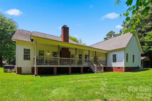 2230 Wedgewood Drive, Matthews, NC 28104
