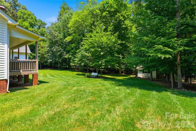 2230 Wedgewood Drive, Matthews, NC 28104