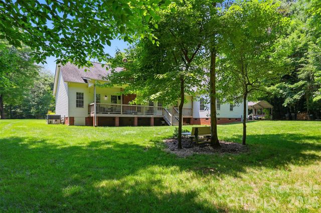 2230 Wedgewood Drive, Matthews, NC 28104