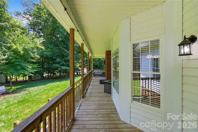 2230 Wedgewood Drive, Matthews, NC 28104
