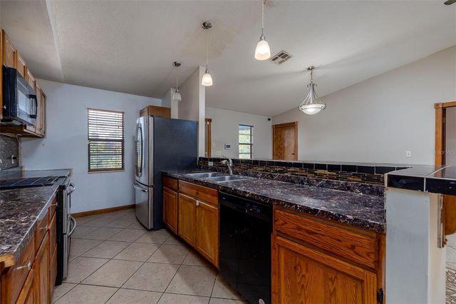 2360 SE 27TH STREET, Okeechobee, FL 34974