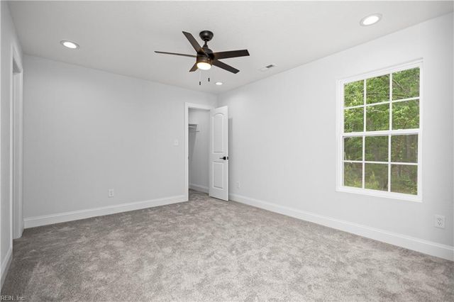 307 Smithfield BLVD, Smithfield, VA 23430