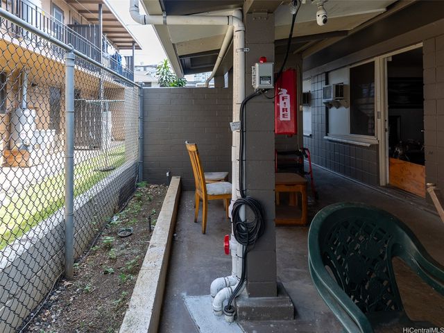 1213 Matlock Avenue, Honolulu, HI 96814