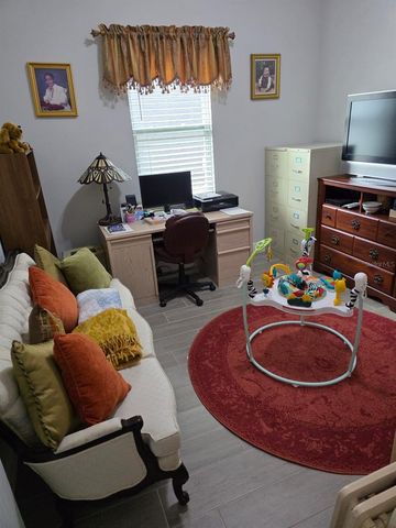 125 W 6TH STREET, Chuluota, FL 32766