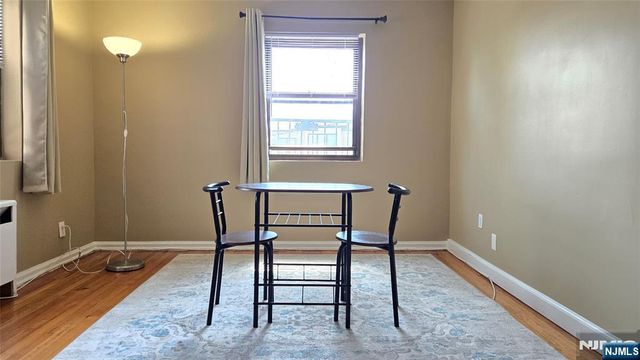 3001 Edwin Avenue 2J, Fort Lee, NJ 07024
