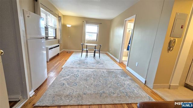 3001 Edwin Avenue 2J, Fort Lee, NJ 07024