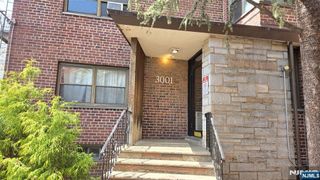 3001 Edwin Avenue 2J, Fort Lee, NJ 07024