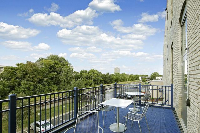 127 5th Street NE 306, Minneapolis, MN 55413