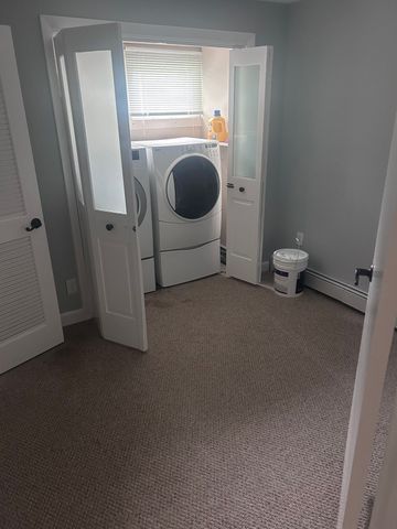 69 Griffin Rd, Framingham, MA 01701