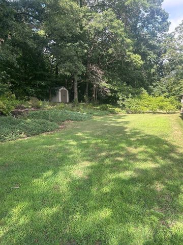 69 Griffin Rd, Framingham, MA 01701