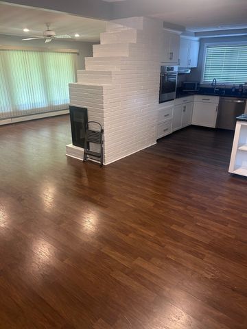 69 Griffin Rd, Framingham, MA 01701