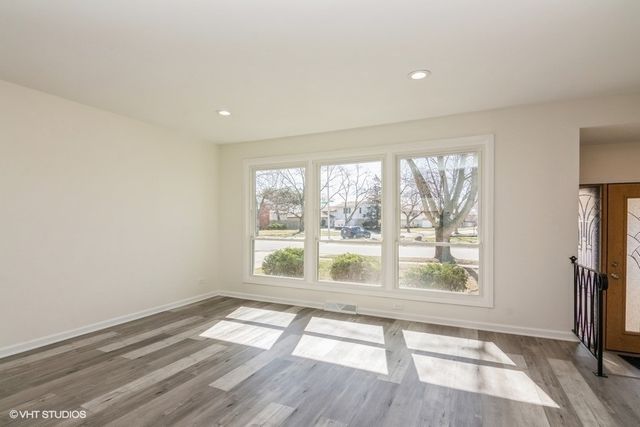 1142 E 159th Place, South Holland, IL 60473