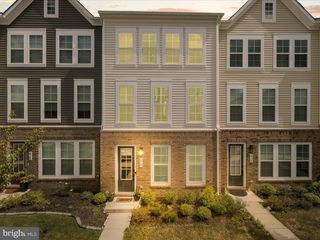 6757 SIRAH LN, Gainesville, VA 20155
