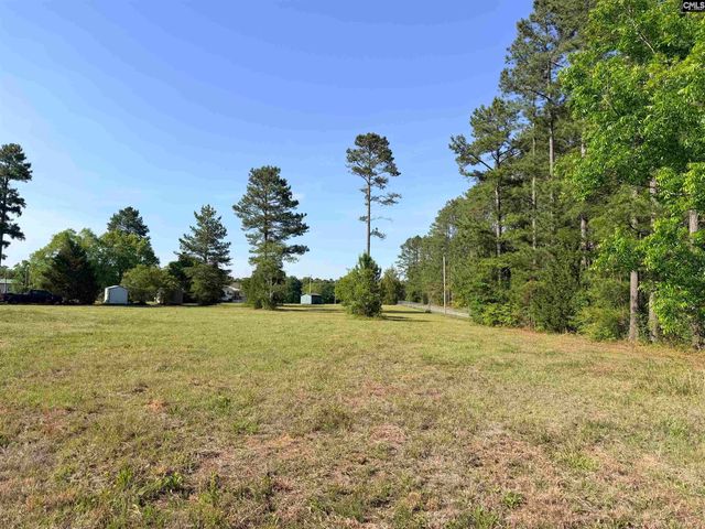 72 Favor Road, Camden, SC 29020