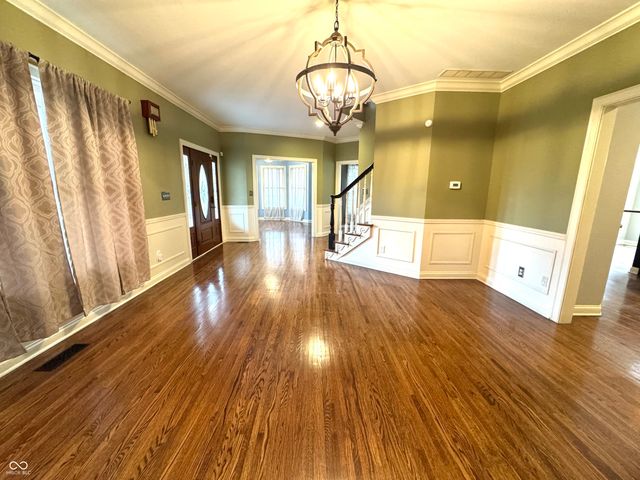 2428 Whispering Way, Indianapolis, IN 46239