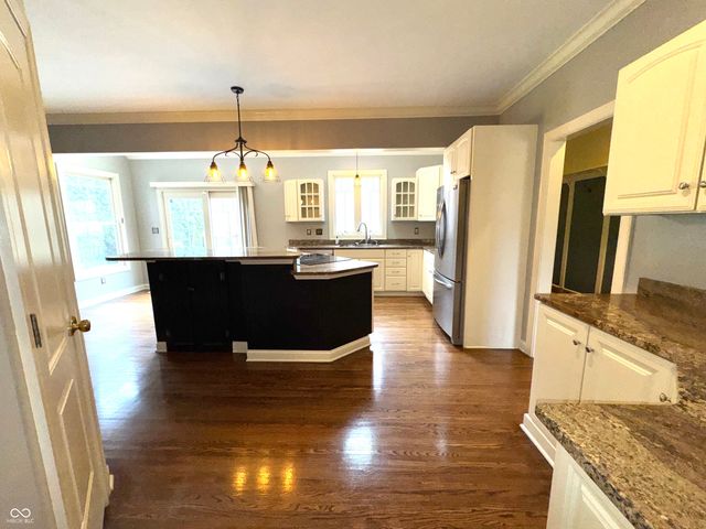 2428 Whispering Way, Indianapolis, IN 46239