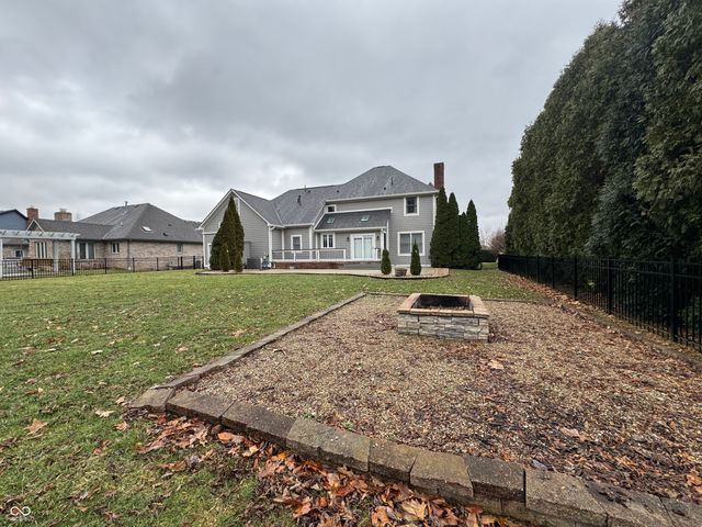 2428 Whispering Way, Indianapolis, IN 46239