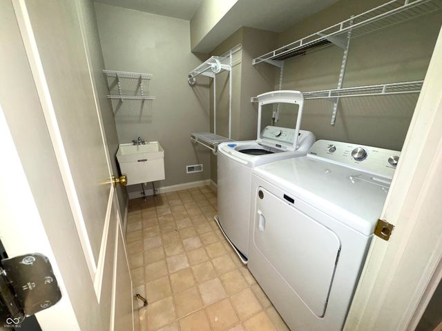 2428 Whispering Way, Indianapolis, IN 46239