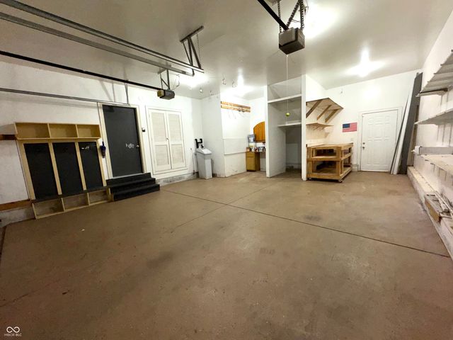 2428 Whispering Way, Indianapolis, IN 46239