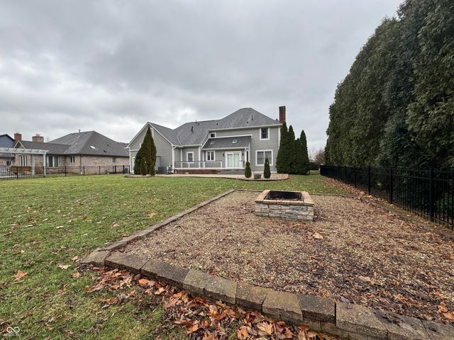 2428 Whispering Way, Indianapolis, IN 46239