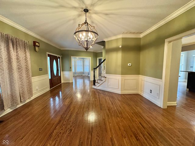 2428 Whispering Way, Indianapolis, IN 46239