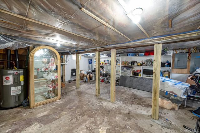 85 Bayview Avenue, East Patchogue, NY 11772