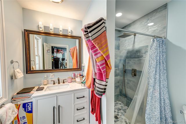 85 Bayview Avenue, East Patchogue, NY 11772