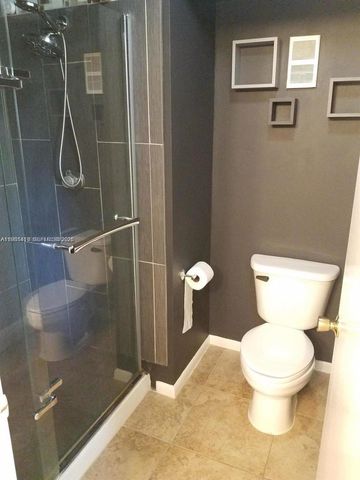 4863 Via Palm Lks 806, West Palm Beach, FL 33417