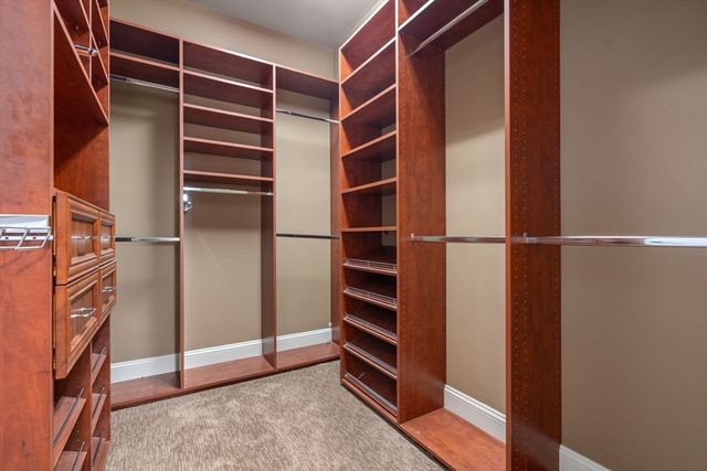 120 Seaver St E201, Brookline, MA 02445