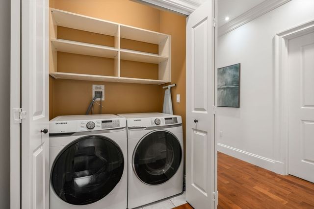 120 Seaver St E201, Brookline, MA 02445