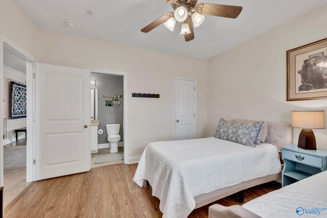 5590 Bay Village Drive 210, Athens, AL 35611