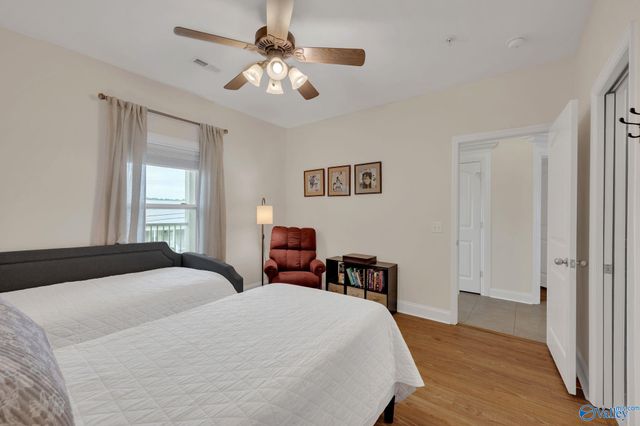 5590 Bay Village Drive 210, Athens, AL 35611