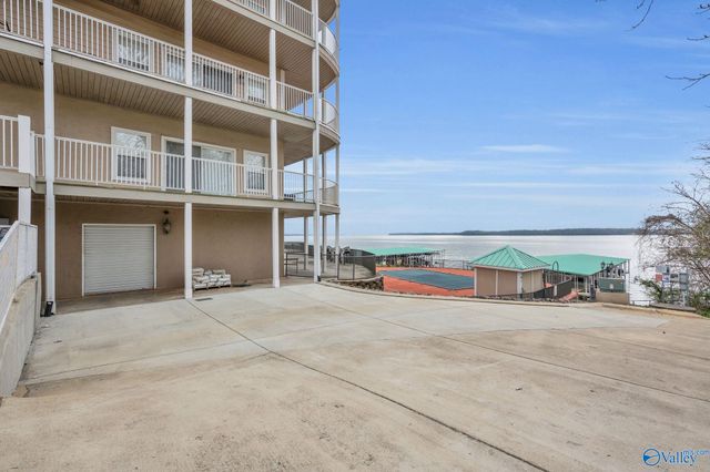 5590 Bay Village Drive 210, Athens, AL 35611