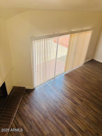 1632 S River Drive, Tempe, AZ 85281